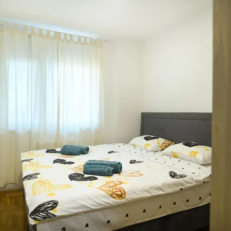 Premium Apartment *